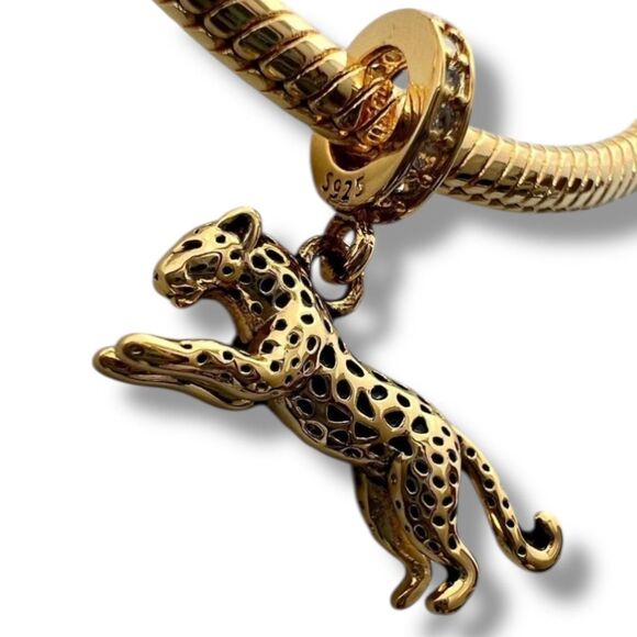 Golden Leopard Cheetah S925 Pandora Moments Compatible Charm - Picture 1 of 3